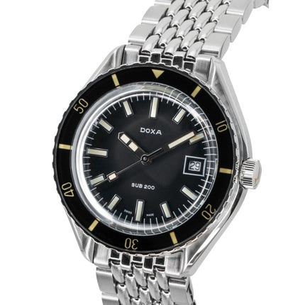 Montre homme Doxa SUB 200 Sharkhunter en acier inoxydable, cadran noir, automatique, étanche à 200 m, référence 799.10.101.10
