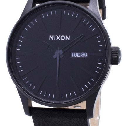 Montre Nixon Quartz Sentry cuir noir A105-001-00 homme