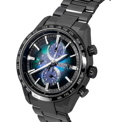 Montre homme Citizen Attesa chronographe radiocommandé Super Titanium cadran multicolore Eco-Drive AT8286-65E 100 m