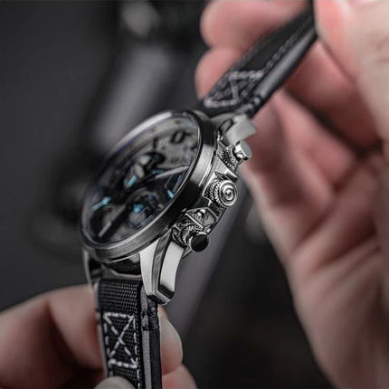 AVI-8 Hawker Harrier Double chronographe rétrograde Cadran gris fumé Quartz AV-4056-08 Montre pour homme