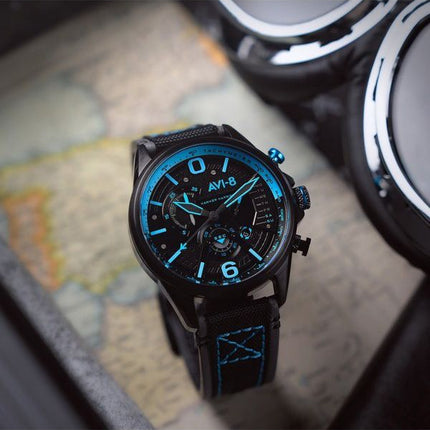 AVI-8 Hawker Hurricane Dual Chronographe rétrograde Storm Bracelet en cuir noir Cadran noir Quartz AV-4056-0A Montre pour homme