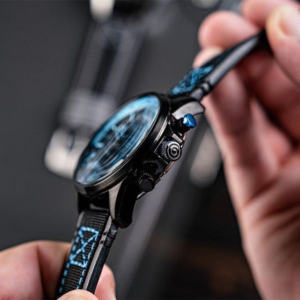 AVI-8 Hawker Hurricane Dual Chronographe rétrograde Storm Bracelet en cuir noir Cadran noir Quartz AV-4056-0A Montre pour homme
