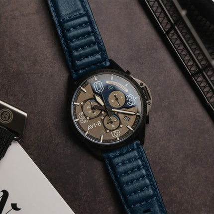 Montre Homme AVI-8 P-51 Mustang Blakeslee Chronograph Air Bracelet Cuir Bleu Cadran Gris Et Bleu Quartz AV-4077-04