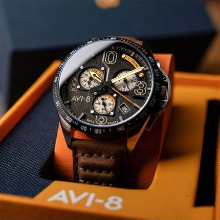 Montre chronographe AVI-8 P-51 Mustang Blakeslee édition Imperial War Museums cadran noir Lambeth à quartz AV-4077-07 pour homme