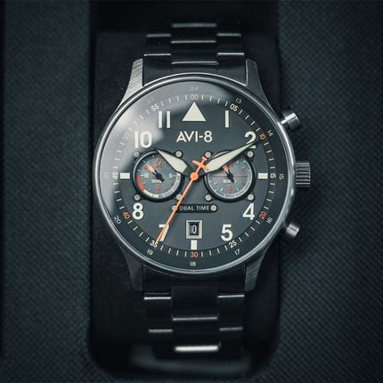 Montre pour homme AVI-8 Hawker Hurricane Carey Dual Time Gutersloh en acier inoxydable avec cadran bleu AV-4088-22