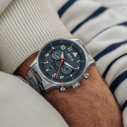 Montre pour homme AVI-8 Hawker Hurricane Carey Dual Time Gutersloh en acier inoxydable avec cadran bleu AV-4088-22