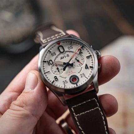 Montre pour homme AVI-8 Spitfire Lock Chronographe Avion Cadran blanc Quartz AV-4089-05