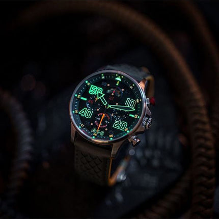 Montre pour homme AVI-8 Hawker Typhoon Rb396 Sheila Chronographe Édition limitée Goch Cadran vert Quartz AV-4093-08