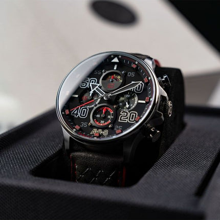 Montre chronographe AVI-8 Hawker Typhoon Coningham pour homme avec bracelet en cuir et cadran noir à quartz AV-4093-0A