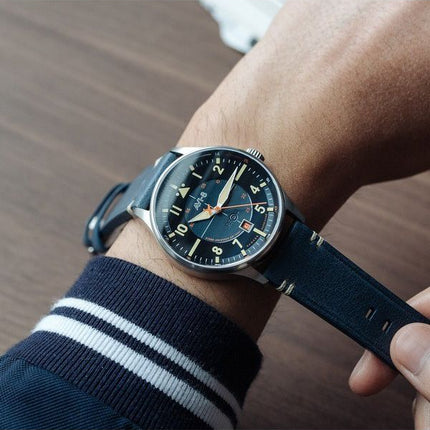 Montre automatique pour homme AVI-8 Hawker Hurricane Kent Sussex, bracelet en cuir, cadran bleu, automatique AV-4094-02