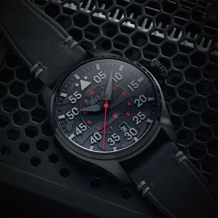 Montre pour homme AVI-8 Hawker Hurricane Clowes automatique Night Reaper édition limitée Night Shadow cadran noir AV-4097-05