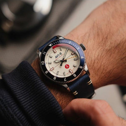 AVI-8 Flyboy Tuskegee Airmen Meca-Quartz Édition limitée Torretto Cadran argenté AV-4103-03 Montre pour homme avec bracelet supp