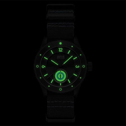 Montre pour homme AVI-8 Flyboy Airmaster Sector Meca-Quartz Bracelet en nylon noir de jais Cadran noir AV-4112-05