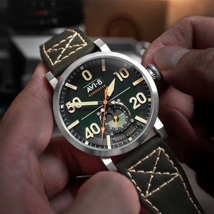 Montre Homme AVI-8 Dambuster Chadwick Meca-Quartz Bracelet Cuir Vert Forêt Cadran Vert AV-4113-02