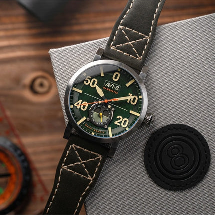 Montre Homme AVI-8 Dambuster Chadwick Meca-Quartz Bracelet Cuir Vert Forêt Cadran Vert AV-4113-02