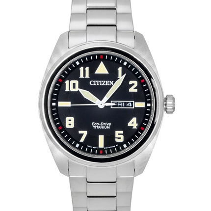 Montre homme Citizen Garrison Super Titanium à cadran noir Eco-Drive BM8560-53E 100M