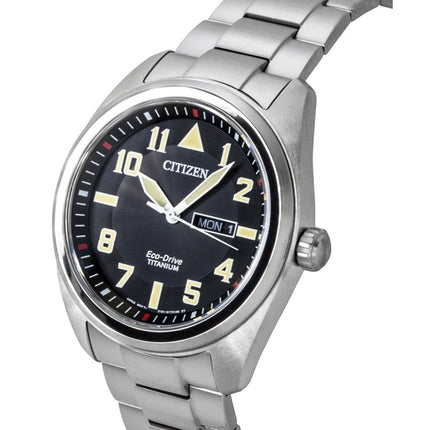 Montre homme Citizen Garrison Super Titanium, cadran noir, Eco Drive BM8560-88E, étanche à 100 m
