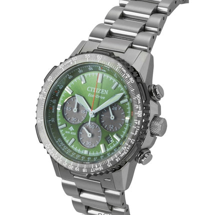 Montre de plongée Citizen Promaster Sky Chronographe en acier inoxydable avec cadran vert Eco-Drive CA4664-60W pour homme, 200 m
