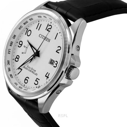 Montre homme Citizen radiocommandée avec bracelet en cuir et cadran blanc Eco-Drive CB0250-17A 100M