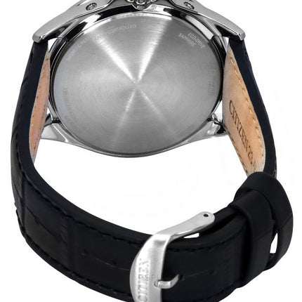 Montre homme Citizen radiocommandée avec bracelet en cuir et cadran blanc Eco-Drive CB0250-17A 100M