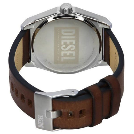 Montre pour homme Diesel Scraper avec bracelet en cuir et cadran bleu à quartz DZ2174