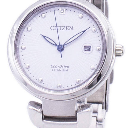 Montre Citizen Eco-Drive Super Titanium EW2500-88 a féminin