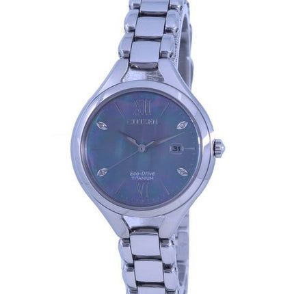 Montre Citizen pour femme avec cadran en nacre et titane Eco-Drive EW2560-86X