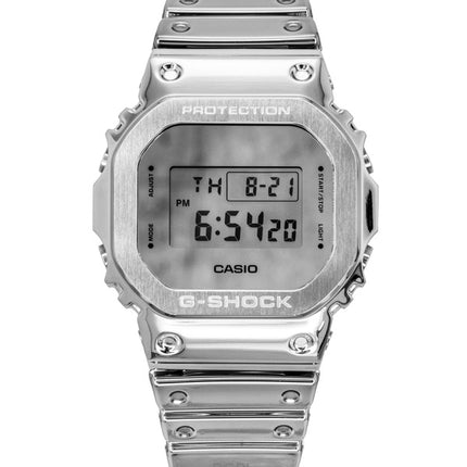 Montre Casio G-Shock G-Steel Fine Metallic Digital avec bracelet en silicone à quartz GM-5600YM-8A8 pour homme, 200 m