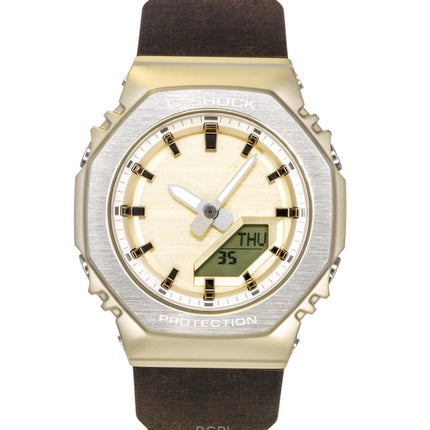 Montre homme Casio G-Shock GM-S2110BP-5A, bracelet en résine biosourcée, cadran doré, mouvement à quartz, analogique et numérique, étanche à 200 m.