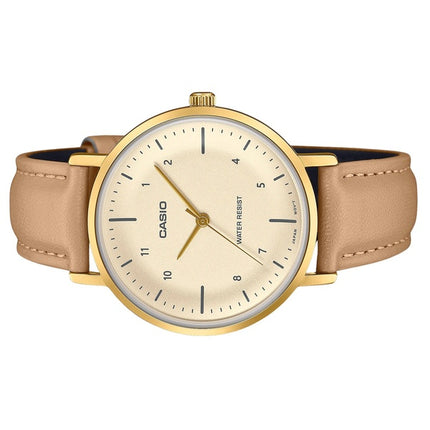 Montre analogique Casio Standard pour femme avec bracelet en cuir et cadran saumon LTP-VT03GL-4B