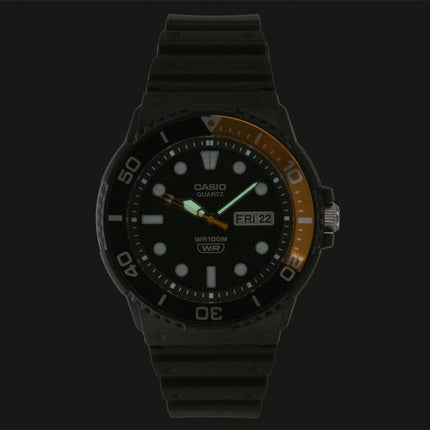 Montre pour homme Casio avec bracelet en résine analogique et cadran noir à quartz MRW-230H-1E4V 100M