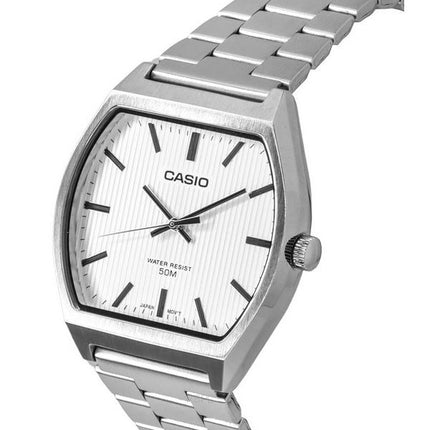 Montre Casio Standard analogique en acier inoxydable avec cadran blanc et quartz MTP-B140D-7A pour homme