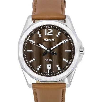 Montre pour homme Casio Standard analogique avec bracelet en cuir et cadran marron à quartz MTP-E725L-5A
