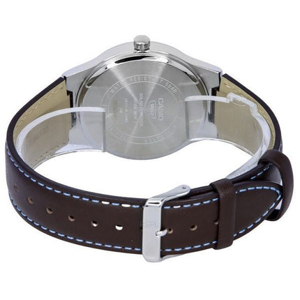 Montre pour homme Casio Standard analogique avec bracelet en cuir et cadran blanc Ã  énergie solaire MTP-RS105L-7B