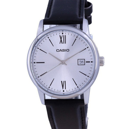 Montre pour homme Casio à  cadran argenté en acier inoxydable à  quartz analogique MTP-V002L-7B3 MTPV002L-7