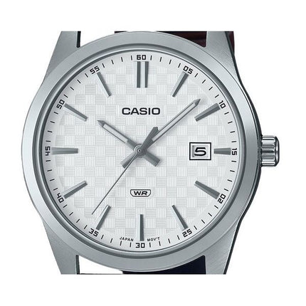 Montre pour homme Casio Standard analogique avec bracelet en cuir et cadran blanc à quartz MTP-VD03L-5A