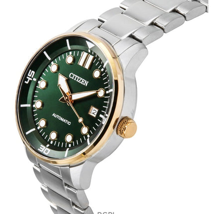 Montre homme Citizen NJ0196-80X automatique en acier inoxydable avec cadran vert et bracelet en caoutchouc résistant aux chocs.