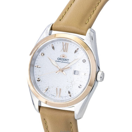 Montre homme Orient Stretto à bracelet en cuir, cadran blanc et énergie solaire RA-WG0604S