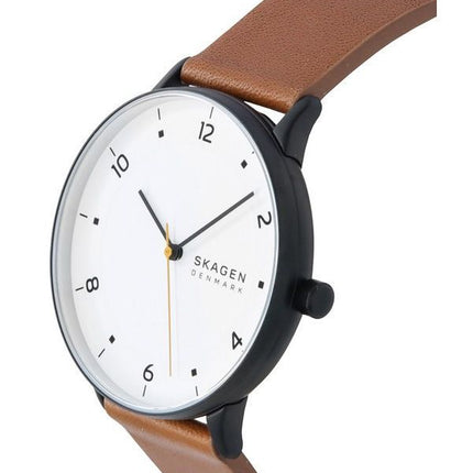 Montre pour homme Skagen Riis avec bracelet en cuir marron moyen et cadran blanc à quartz SKW6883