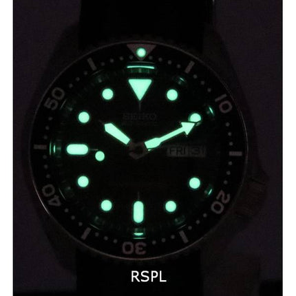 Montre pour homme Seiko Black Dial Automatic Diver SKX007K1-var-NATO21 200M