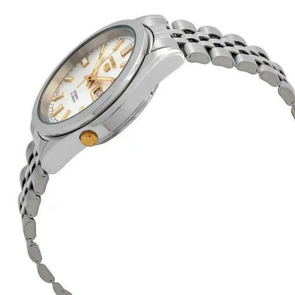 Montre Seiko 5 en acier inoxydable avec cadran argenté et 21 bijoux automatique SNKG39J1 pour homme