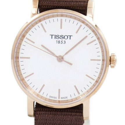 Montre Tissot T-Classic Everytime petit Quartz T109.210.37.031.00 T1092103703100 féminin