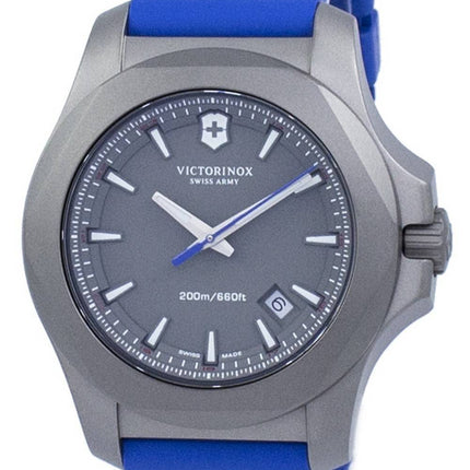 Victorinox I.N.O.X. titane Swiss Army Quartz 200M 241759 montre homme