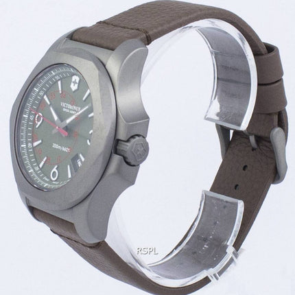 Victorinox I.N.O.X. titane Swiss Army Quartz 200M 241779 montre homme