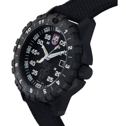 Montre Homme Luminox F117 Nighthawk Skunk Works Heritage Pilot Bracelet Kevlar Cadran Noir Quartz XA.6442.H.SET 200M