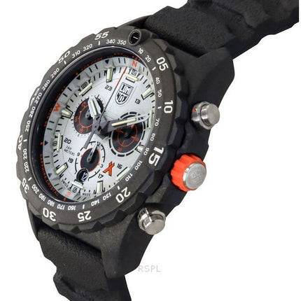 Montre de plongée à quartz Luminox Bear Grylls Survival Master avec bracelet en caoutchouc et cadran argenté XB.3748 300M pour h