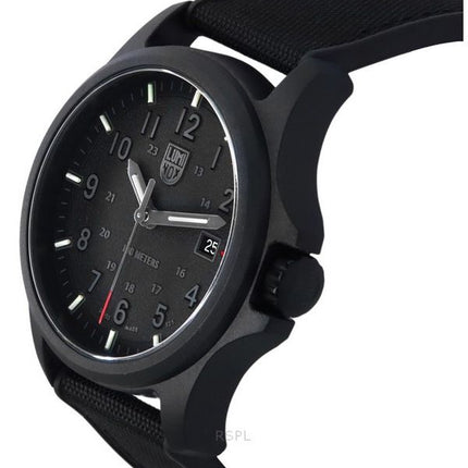 Montre pour homme Luminox Atacama Field Urban Adventure avec bracelet en caoutchouc et cadran noir à quartz XL.1961 100M