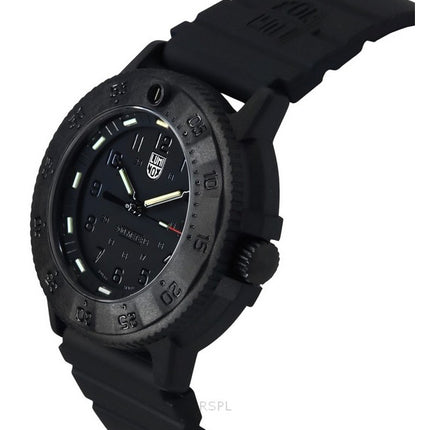 Montre de plongée à quartz pour homme Luminox Original Navy Seal avec bracelet en caoutchouc et cadran noir XS.3001.EVO.BO.S 200