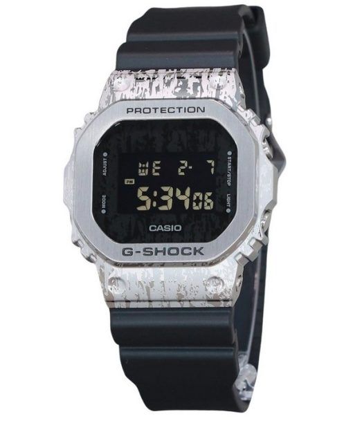 Montre pour homme Casio G-Shock Digital Grunge Camouflage Series avec cadran gris à quartz GM-5600GC-1 200M